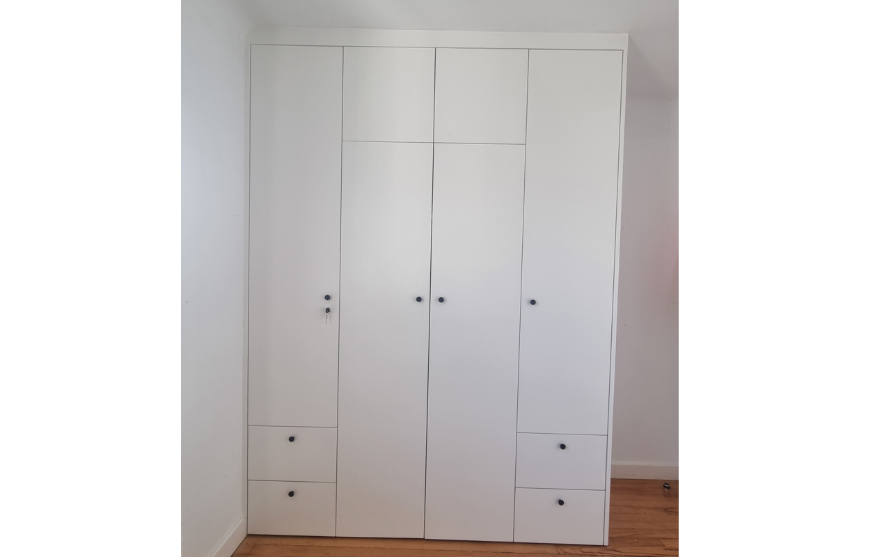 Image de Réalisation 4: Dressing avec portes coulissantes